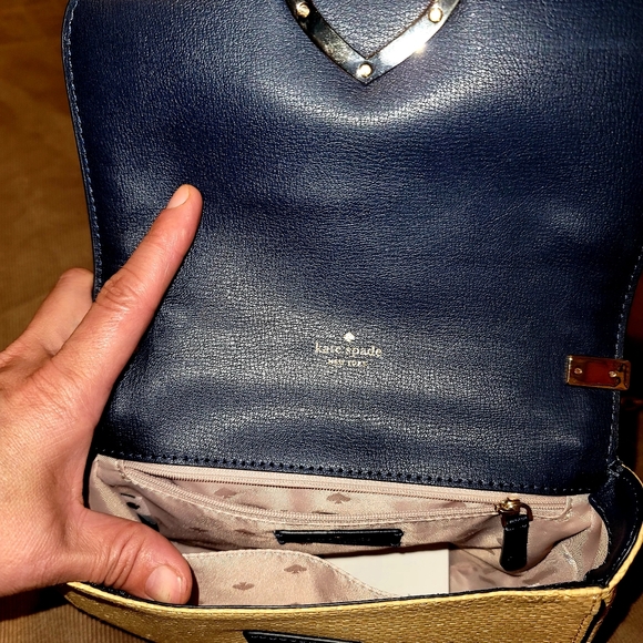 Beautiful Kate Spade Brand New *Crossbody* - Picture 3 of 5